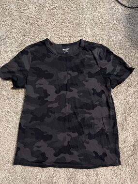 Ladies Old Navy Camo Tee